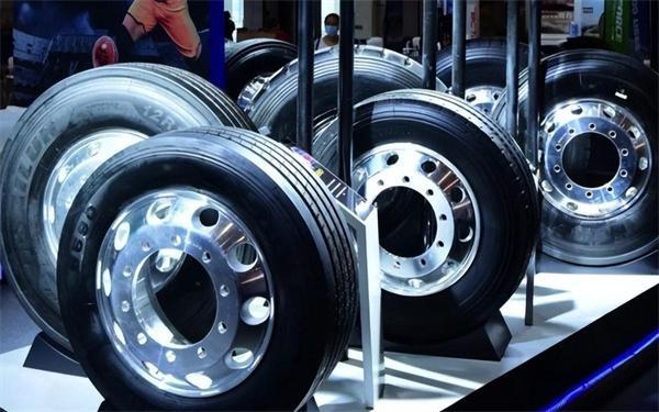 恒馳品牌輪胎汽配基地 攜手經(jīng)銷商，共筑連鎖品牌新生態(tài)